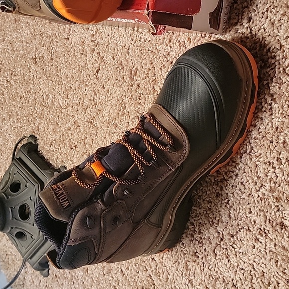 Worn Once Men's Wolverine Size 11 M Steel Toe Work boot - Picture 3 of 5